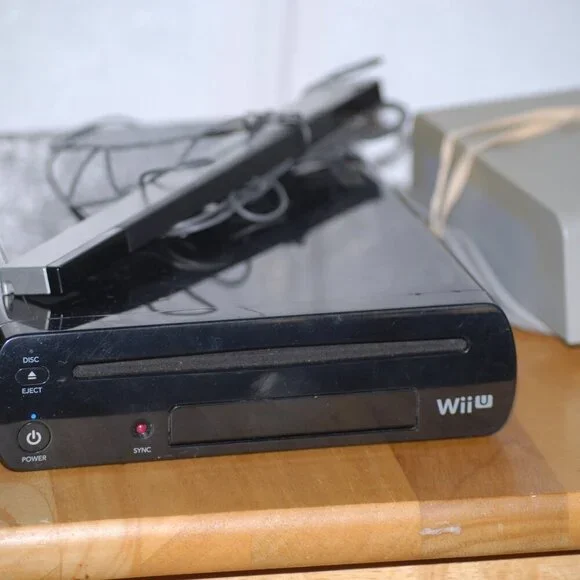 Lot Wii U Black Console Gamepad 3 Handheld Controllers Tested and Working! - Picture 14 of 14